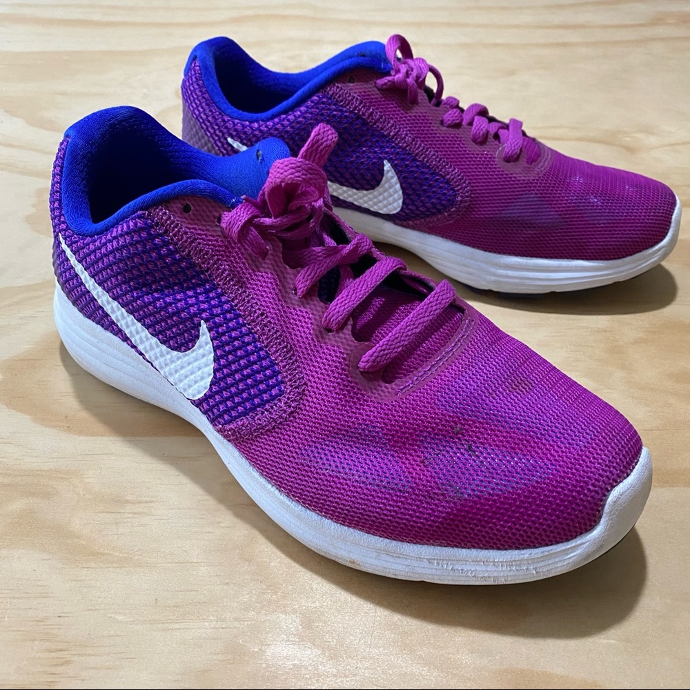 Nike Revolution 3 Purple Blue Sneakers 819303-501 Size 6.5